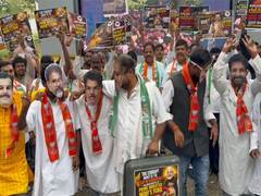 Whole party filled with corruption : Karnataka Congress stages counter protest as BJP continues Nagendra resignation demand