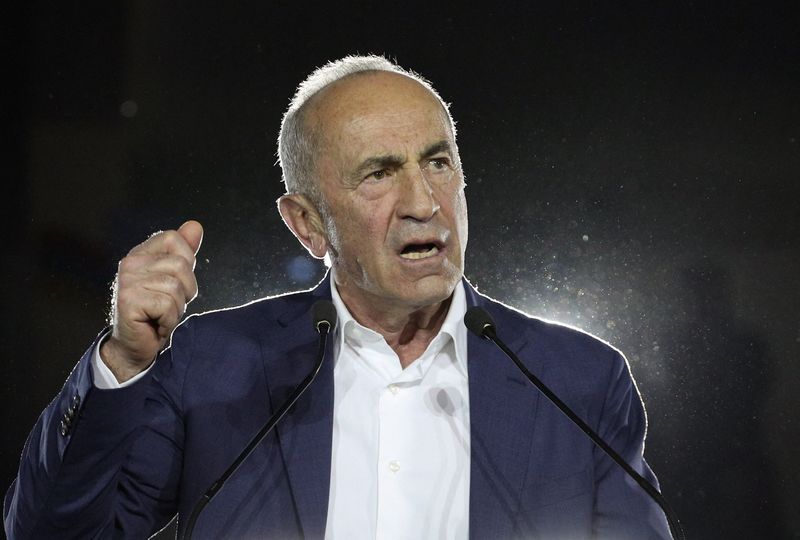 State prosecutors in Armenia detain ex - president Kocharyan on corruption charges