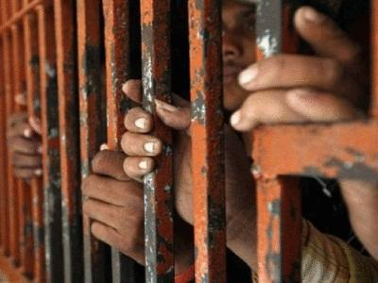 Human Rights Watch Urges Bangladesh to Release Detained Awami League Leaders