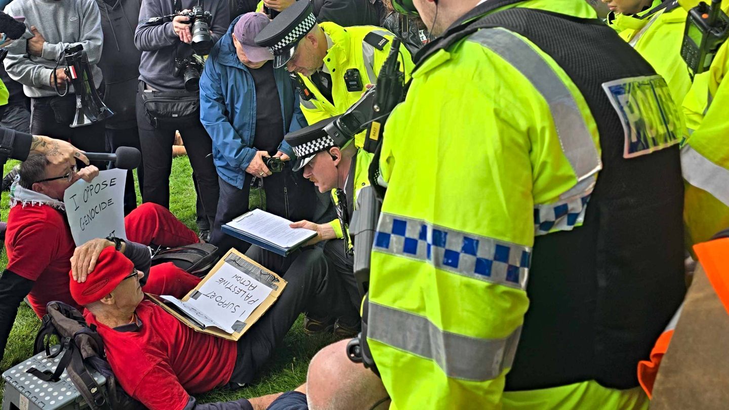 'No to Israel’s genocidal wars': Hundreds risk arrest outside Labour conference over Palestine Action ban