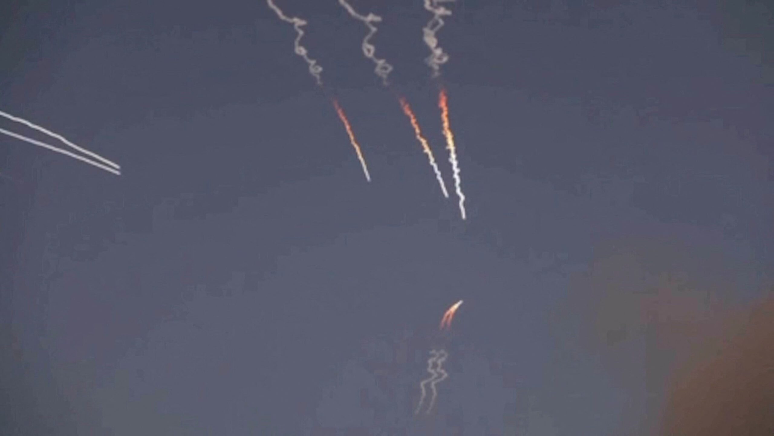 US launches new strikes on Iran as Tehran hits back in widening conflict